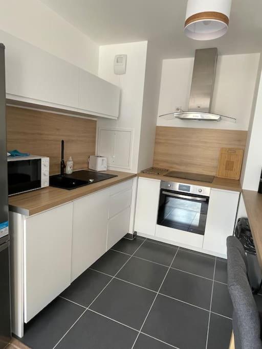 Superbe T2 Proche De La Gare Rer Tgv Massy Palaiseau Apartment Ngoại thất bức ảnh