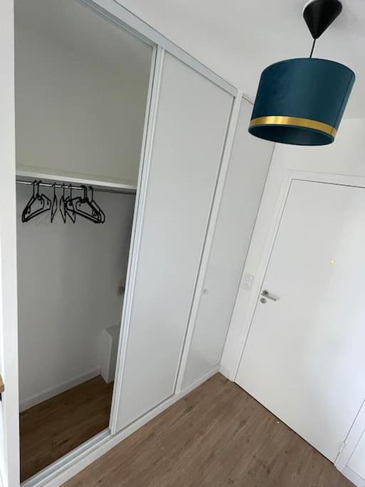 Superbe T2 Proche De La Gare Rer Tgv Massy Palaiseau Apartment Ngoại thất bức ảnh